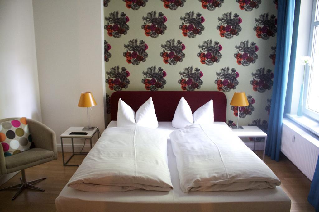 Schlaflounge Hotell Hamburg-Harburg Exteriör bild