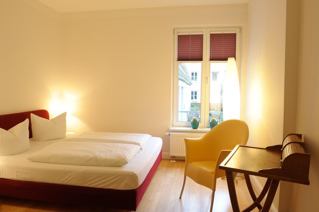 Schlaflounge Hotell Hamburg-Harburg Exteriör bild